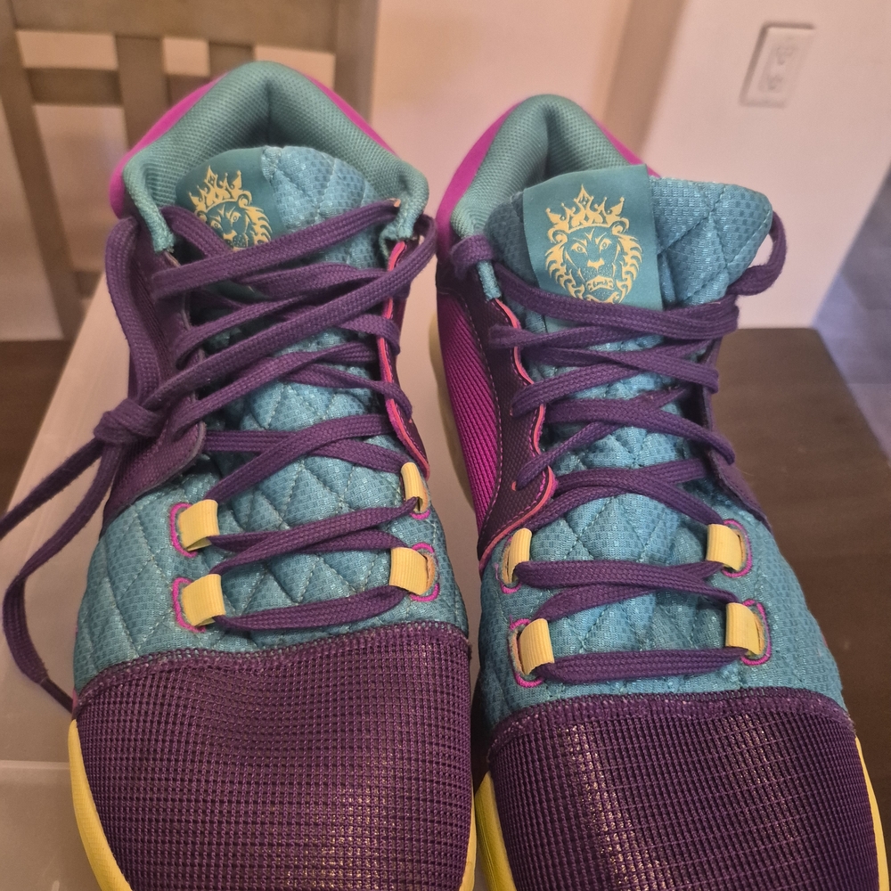 Nike Lebron Witness 8 - Picture 3 of 5